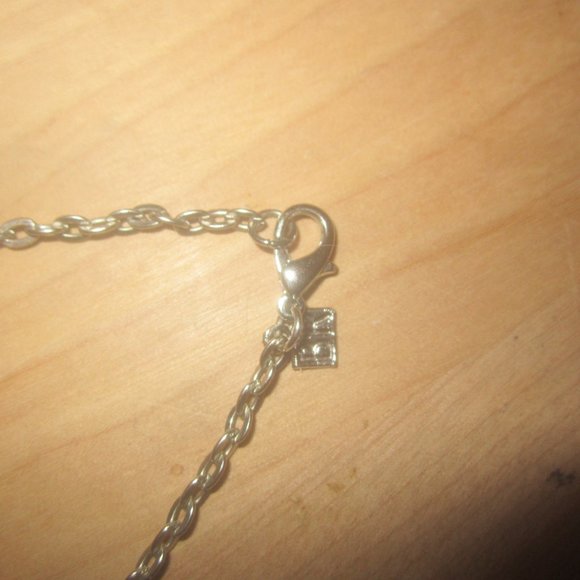 BANANA REPLUBLIC LAYER NECKLACE, SILVERTONE W/FAUX TURQUOIS BEADS - Picture 3 of 4